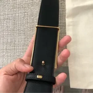 FENDI ベルト 黒 ゴールド金具 (細い方向け) 美品】フェンディ ベルト FF ゴールド金具 レザー ブラック